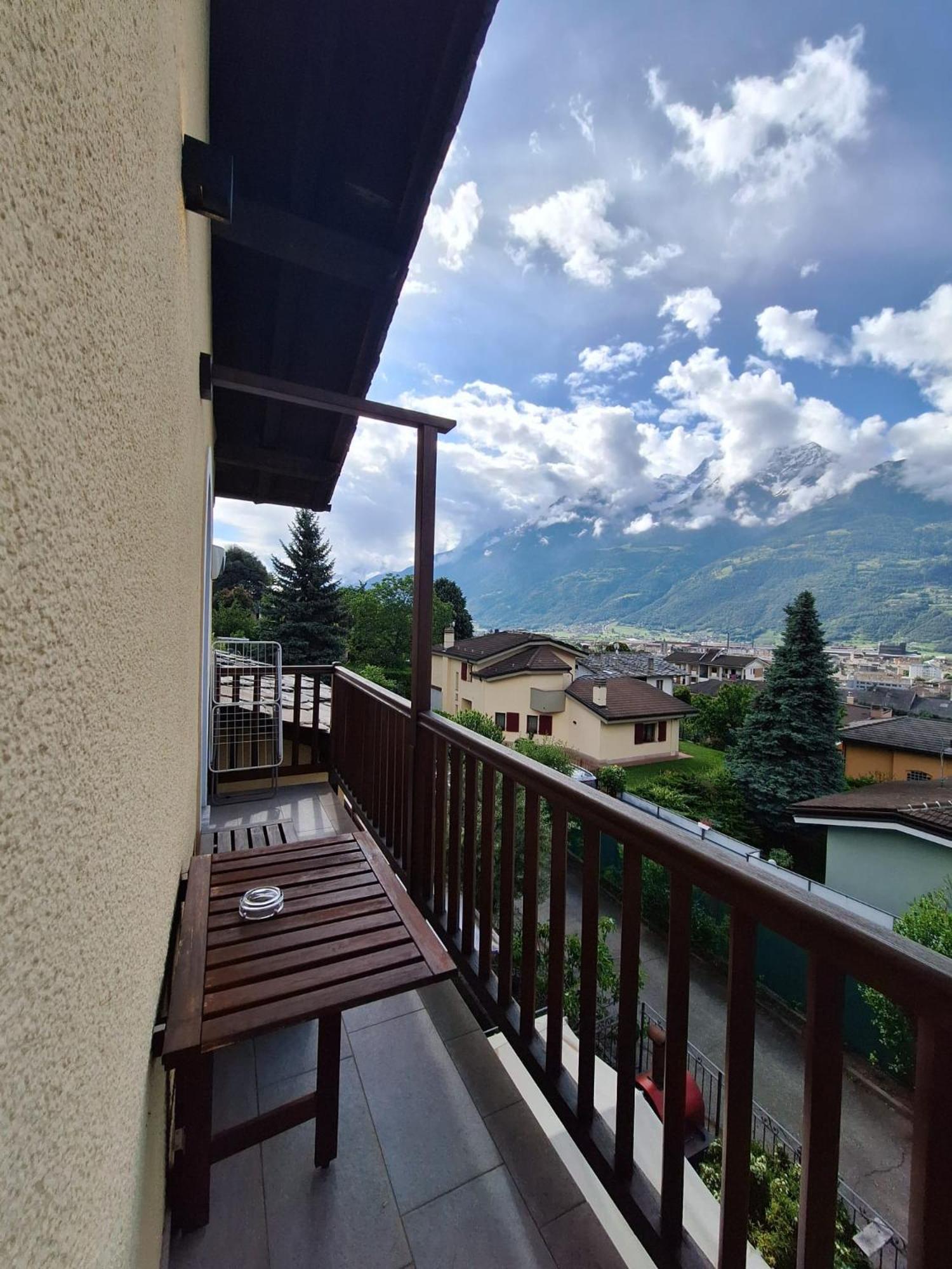 Aosta Holiday Apartments - Edelweiss Exterior foto